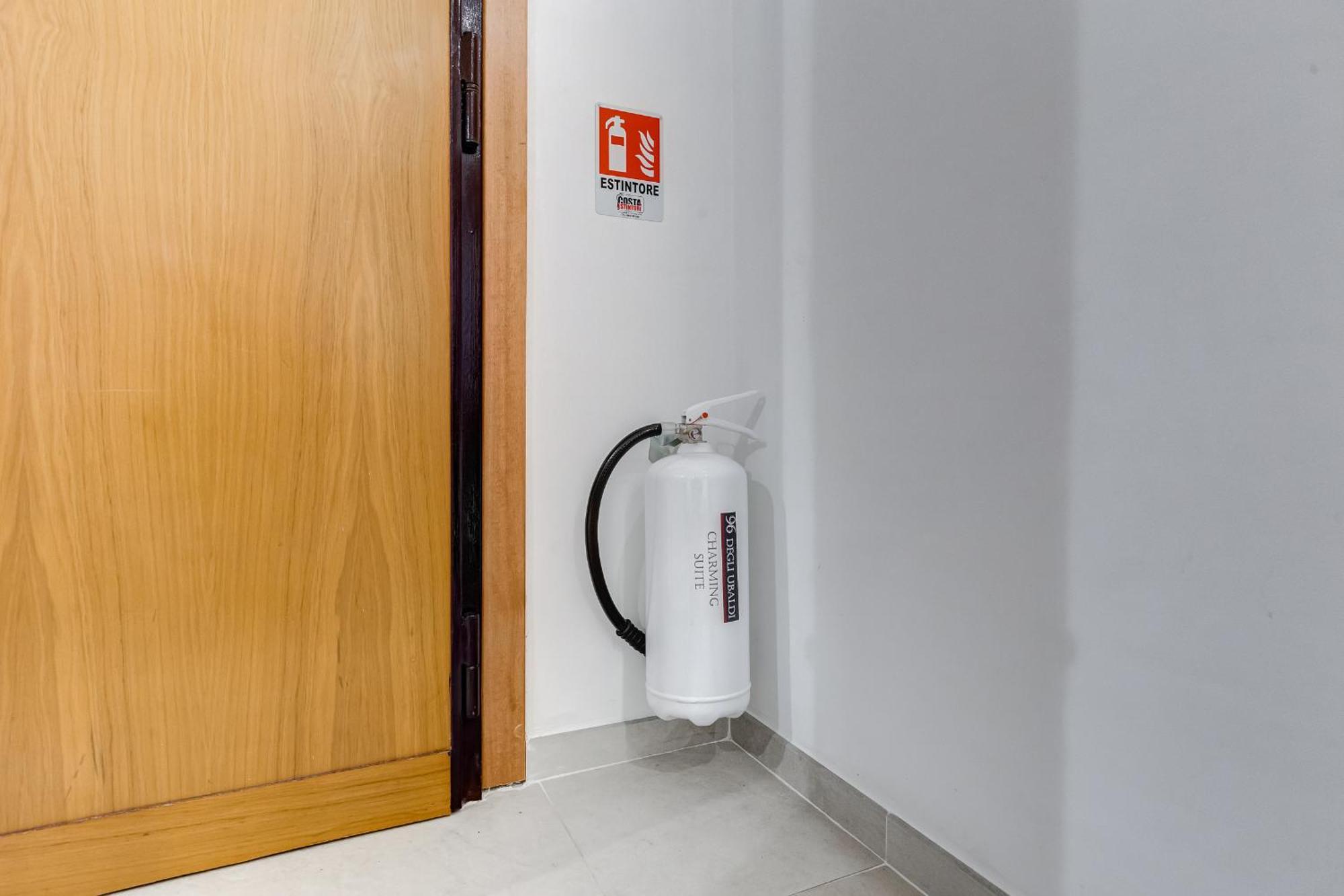 96 Degli Ubaldi Charming Suite Rzym Zewnętrze zdjęcie